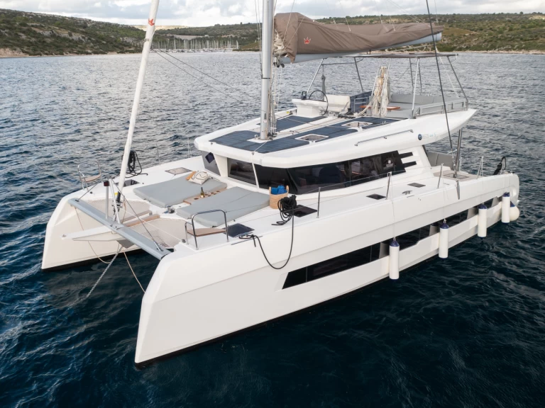 Hire Catamaran Cervetti with a boat licence