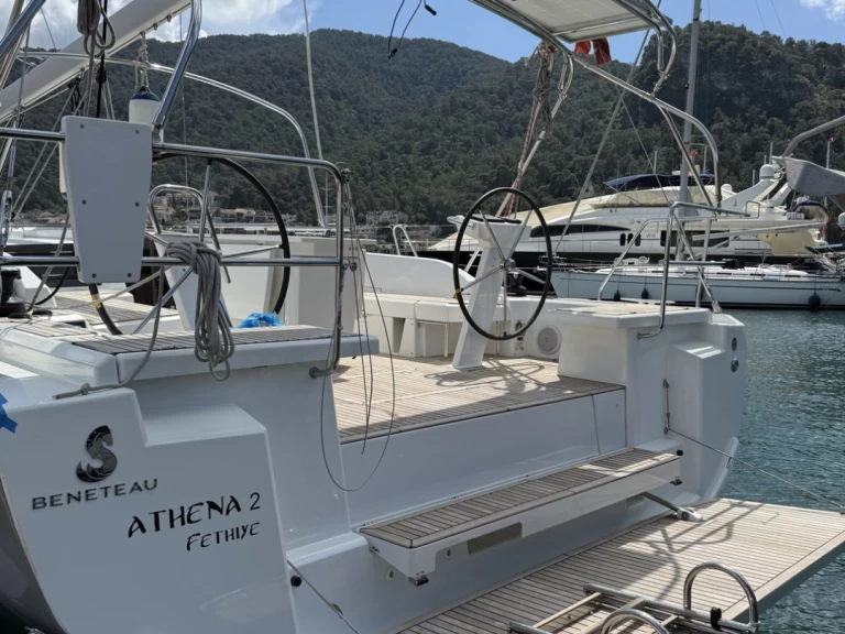 Charter a Bénéteau Oceanis 46.1 in Göcek on Samboat