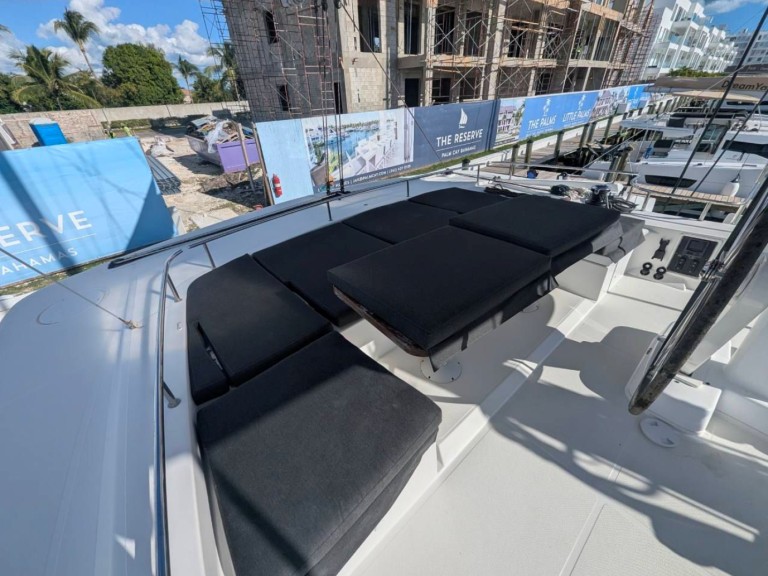 Hire Catamaran with or without skipper Lagoon Nassau