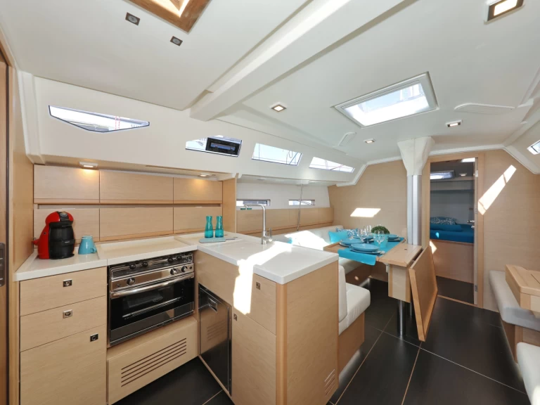 Sailboat hire in Trogir - More Boats More 40