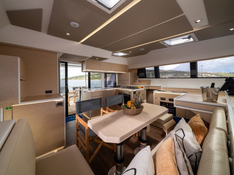 Catamaran hire in Rodi Garganico - Cervetti Cervetti 44 