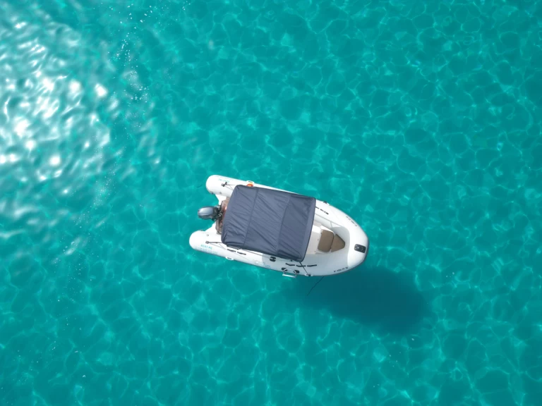 Yacht charter Cala Figuera - Protender Xs 470 on SamBoat