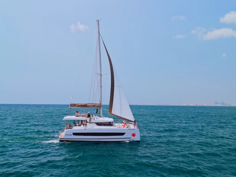 Hire a Bali Bali Catspace Voile Barcelona