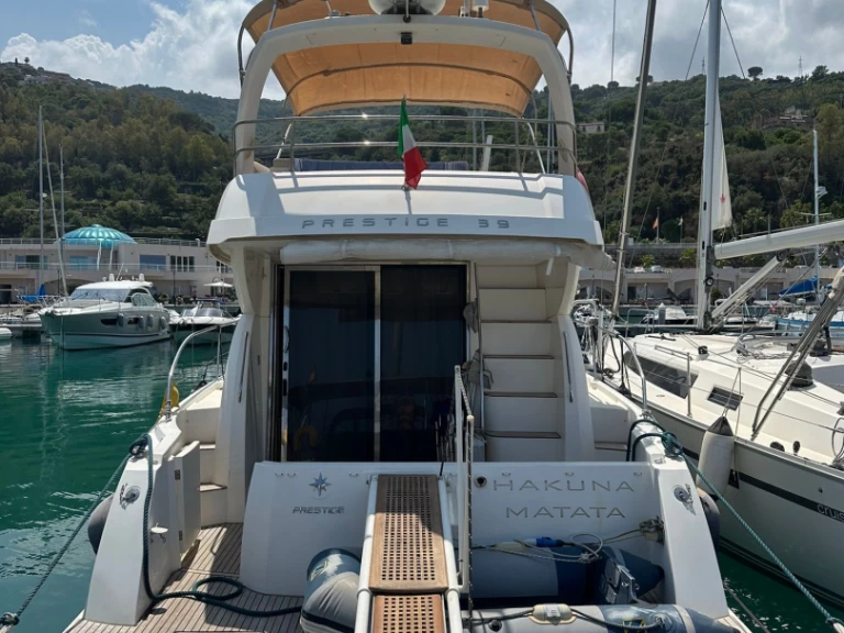 Motorboat hire in Milazzo - Prestige Prestige 390 S