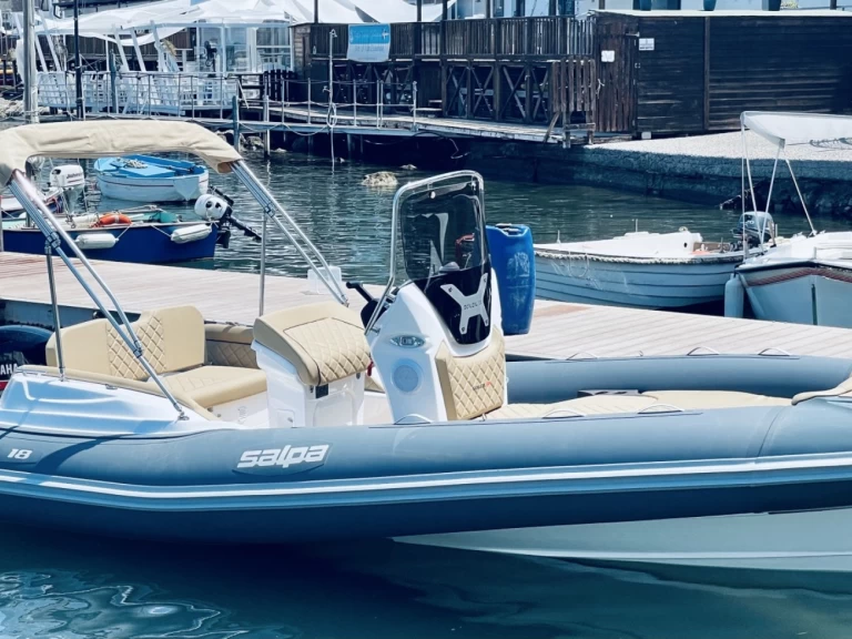 Hire RIB Salpa with a boat licence