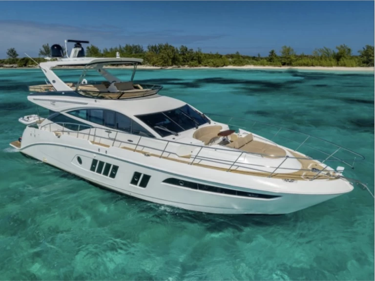 Hire a Sea Ray L 650 Fly Nassau
