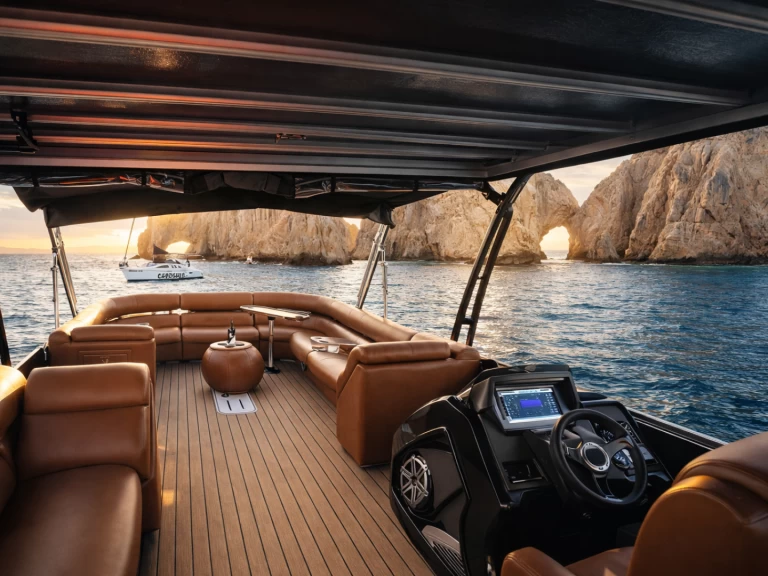 Hire Motorboat Custom Made with a boat licence