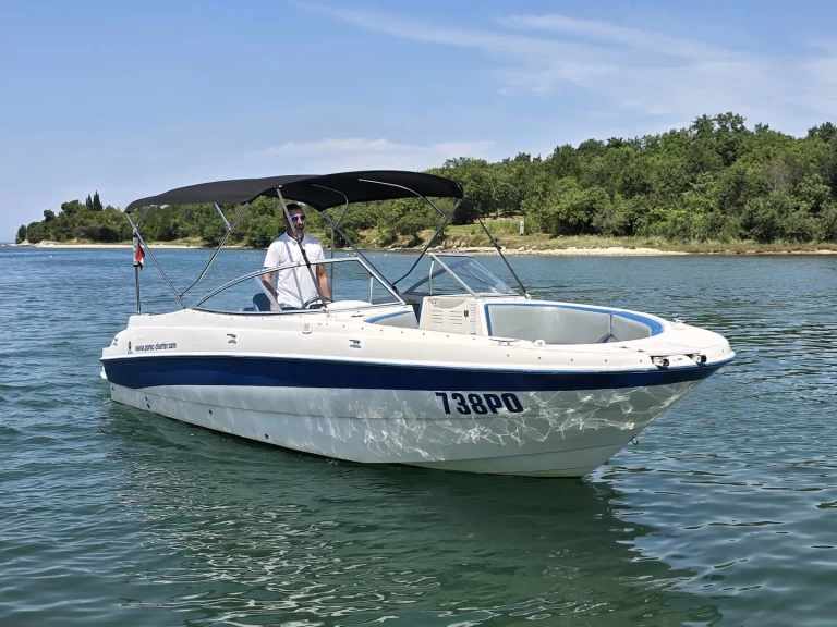 Hire Motorboat with or without skipper Bayliner Poreč