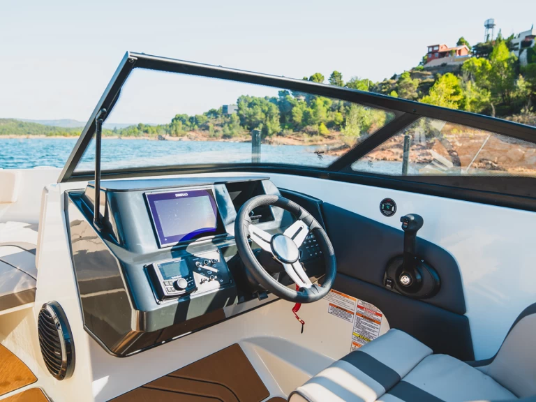 Hire a Bayliner VR6 OB Poreč