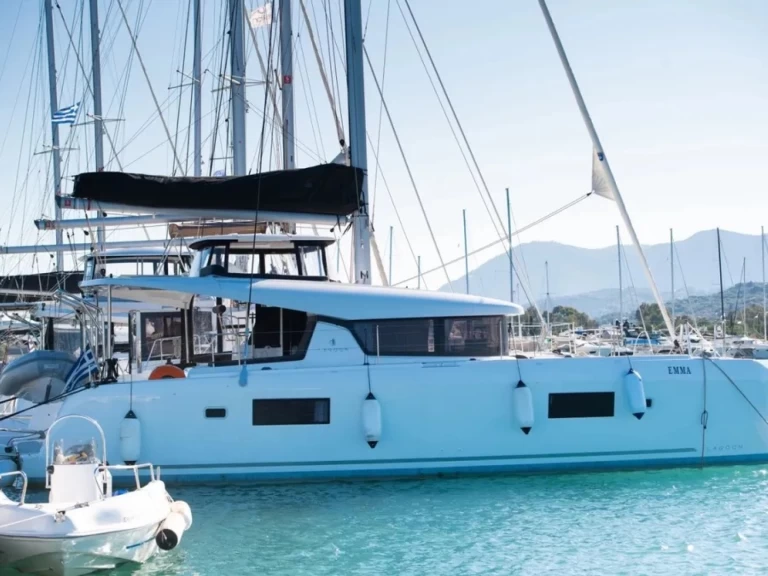 Hire Catamaran with or without skipper Lagoon Lygia