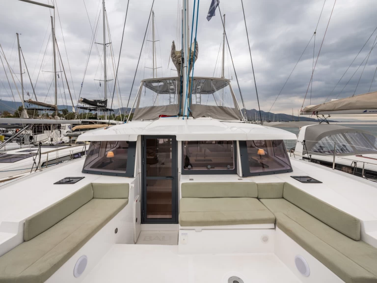 Hire Catamaran Bali with a boat licence