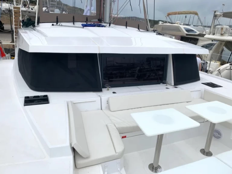 Yacht charter Lygia - Bali Bali 4.1 on SamBoat