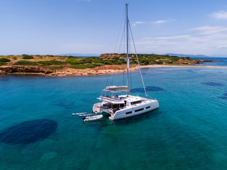 Hire Catamaran Dufour with a boat licence