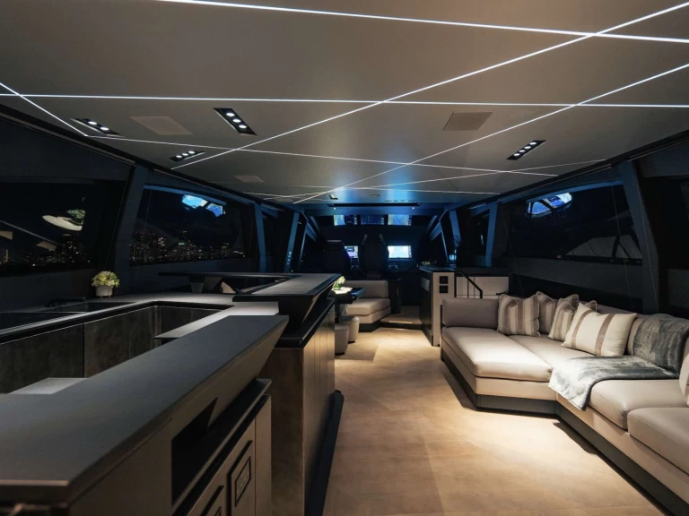 Yacht charter Suffolk - Pershing SERO on SamBoat