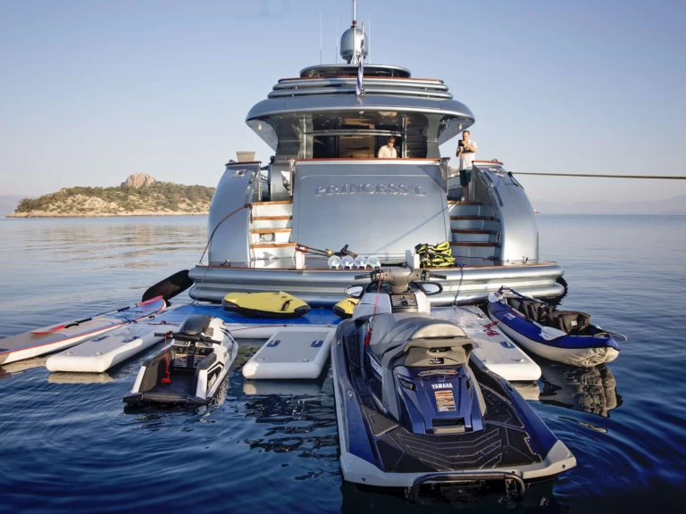 Yacht hire Piraeus cheap PRINCESS L