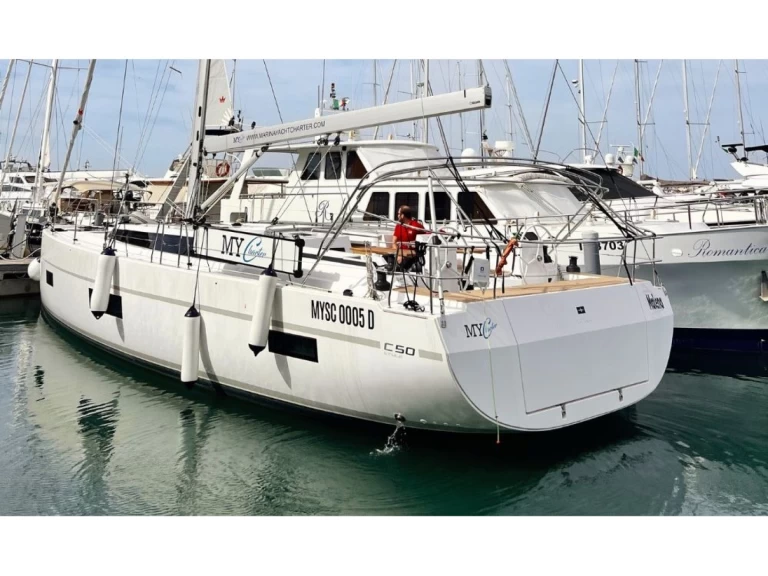 Yacht hire Cecina cheap Bavaria C50