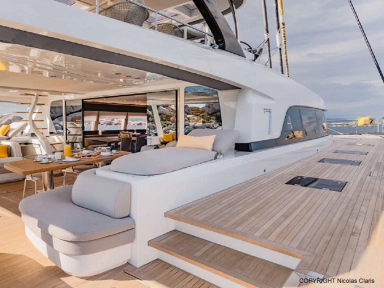 Luxury Yacht to hire State of Florida at the best price