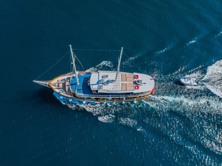 Hire Luxury Yacht  Custom Built Aluminum Cutter with a boat licence