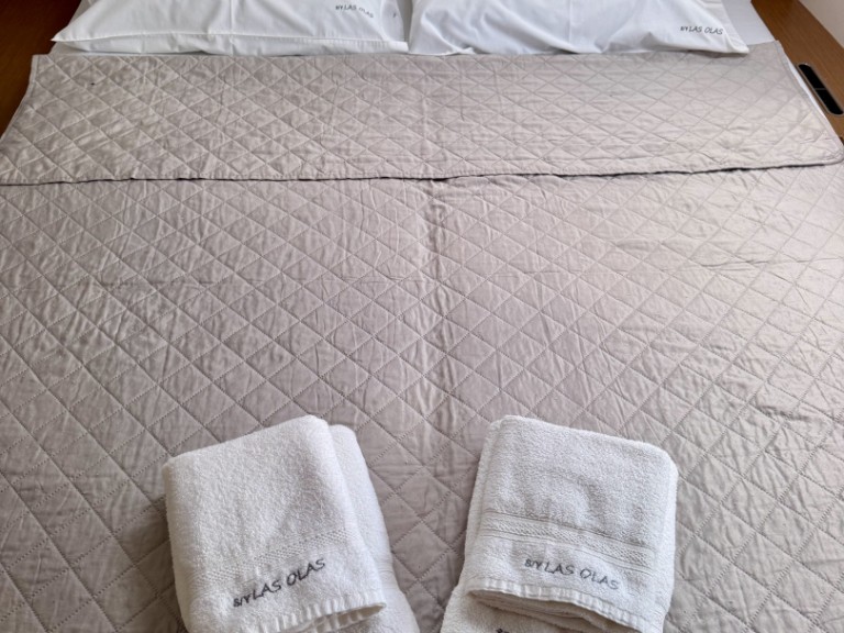 Charter a Excess Excess 14 in Préveza on Samboat