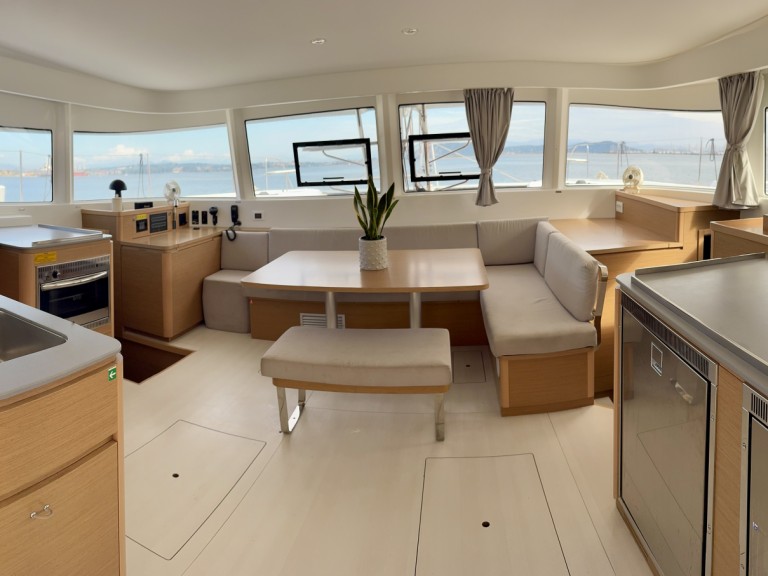 Catamaran hire in Préveza - Excess Excess 14