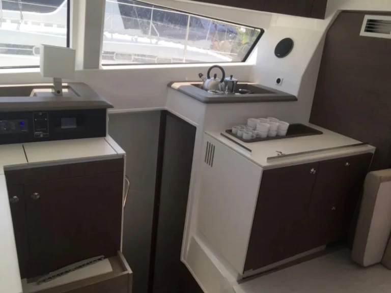 Bali Bali 4.1 charter bareboat or skippered in  Lygia