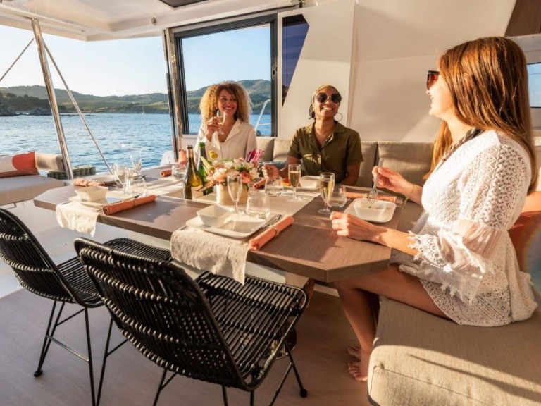 Yacht hire Kotor cheap Bali 4.2