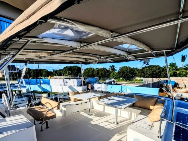 Yacht charter Marsh Harbour - Bali Bali 5.4 on SamBoat