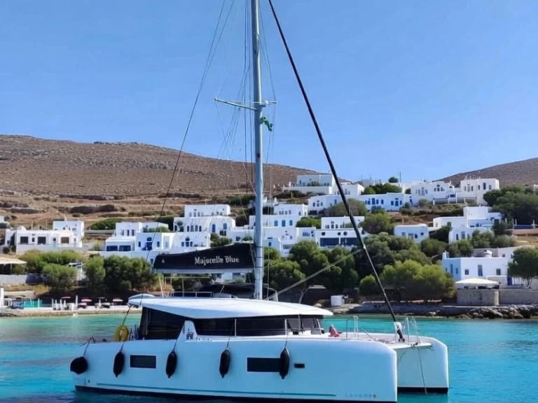 Yacht charter Naxos Port - Lagoon Lagoon 42 on SamBoat
