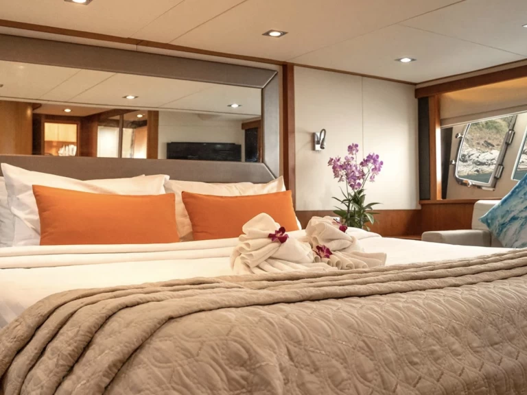 Hire Luxury Yacht with or without skipper Sunseeker Phuket (City)
