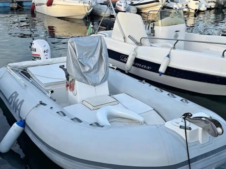 Hire RIB with or without skipper Bwa Aci Trezza