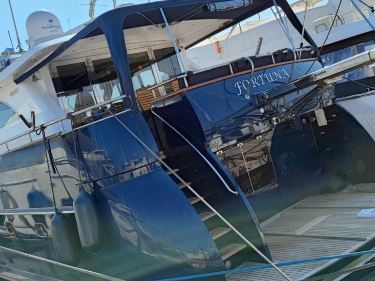 Hire a Continental 2200 Limassol