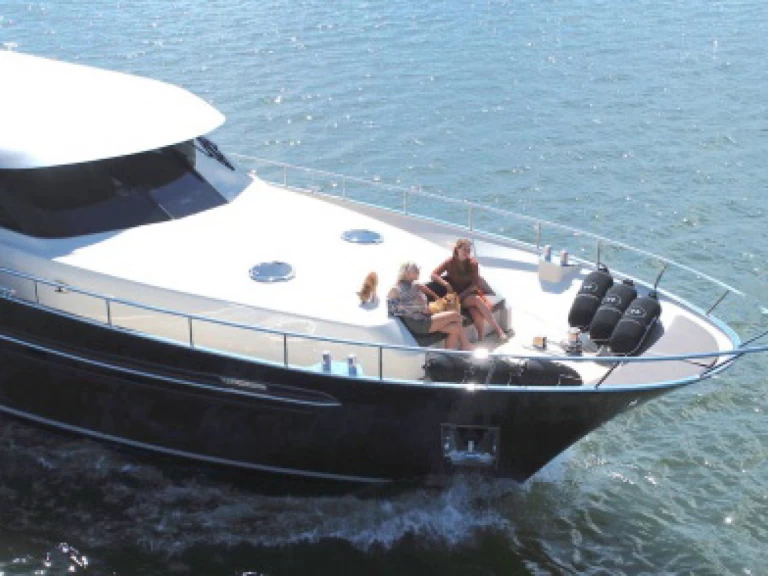 Charter a Continental 2200 in Limassol on Samboat