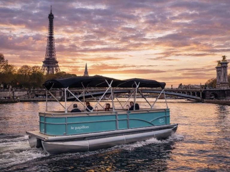 Hire Motorboat Croisière privée with a boat licence