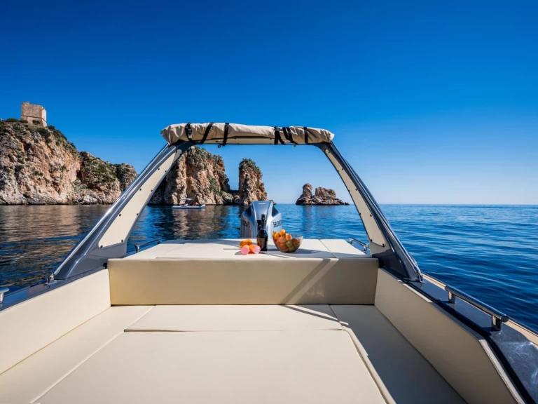 Hire RIB with or without skipper Altamarea Castellammare del Golfo