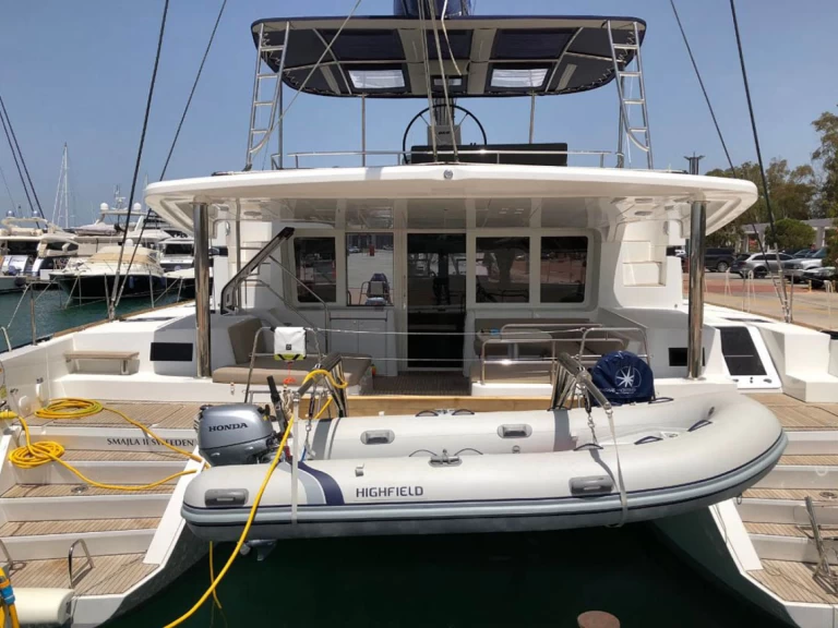 Hire Catamaran with or without skipper Lagoon Alimos