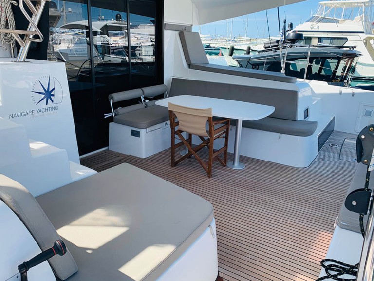 Hire Catamaran with or without skipper Lagoon Alimos