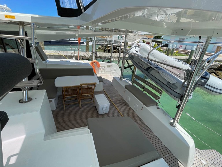 Yacht hire Alimos cheap Lagoon 42