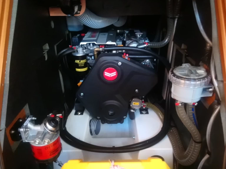 Yacht hire Néa Péramos cheap Sun Odyssey 519