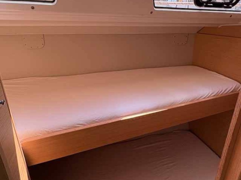 Yacht hire Cagliari cheap Dufour 430 Grand Large