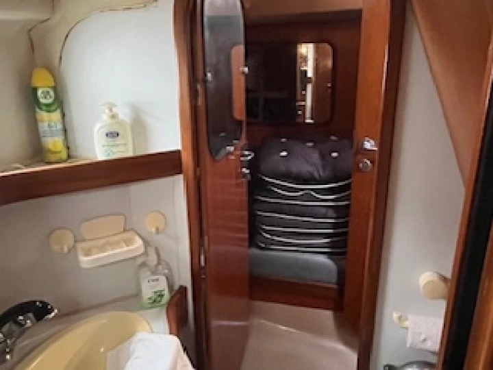 Hire Sailboat Bénéteau with a boat licence