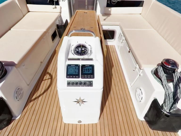 Hire Sailboat with or without skipper Jeanneau Ibiza Town