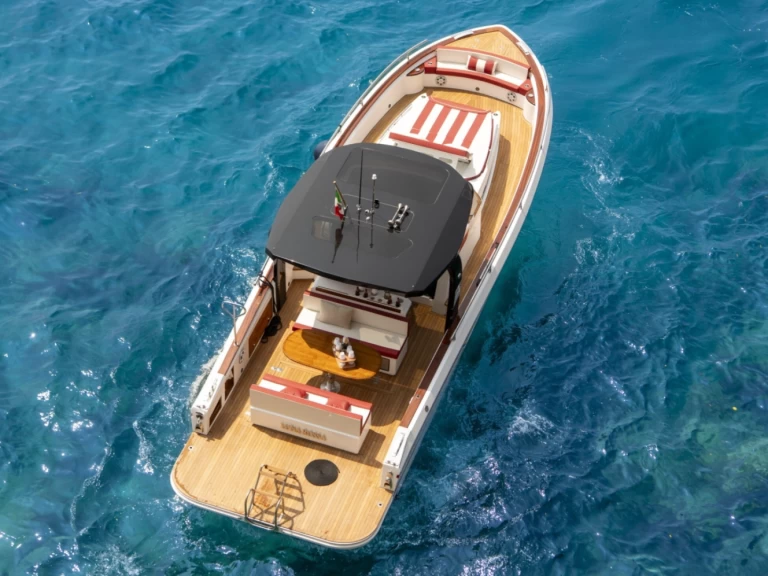 Yacht hire Positano cheap 38 Ft