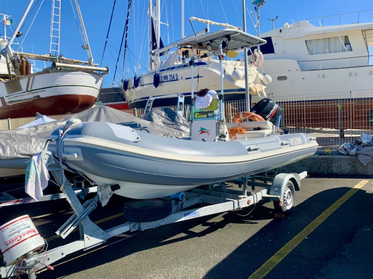 Hire RIB Sacs with a boat licence