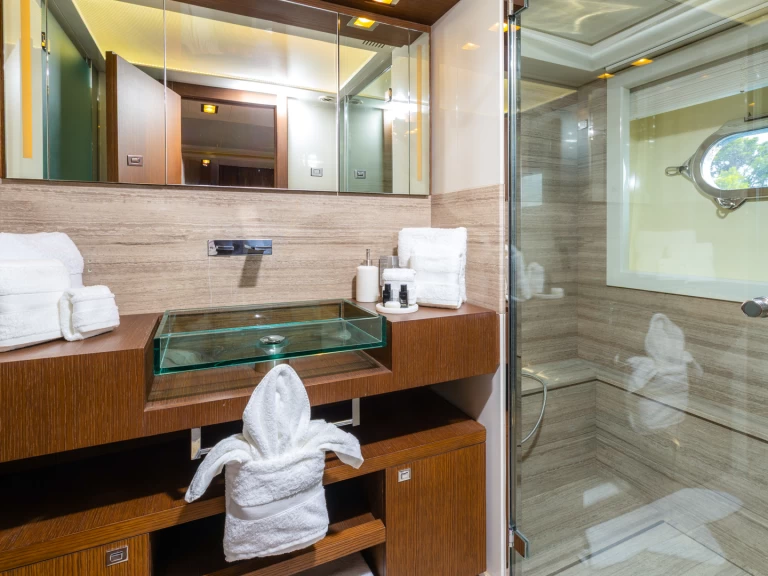 Charter a  Motoryacht P in Rogoznica on Samboat