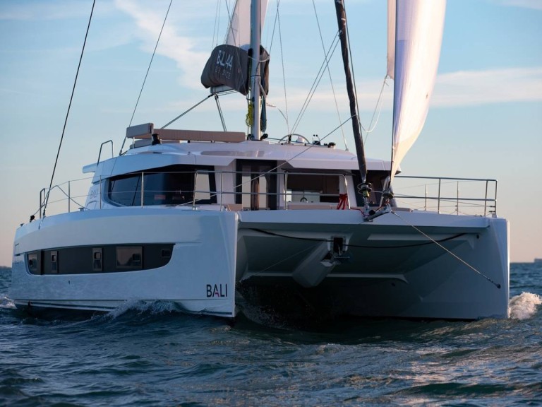 Hire Catamaran Bali with a boat licence