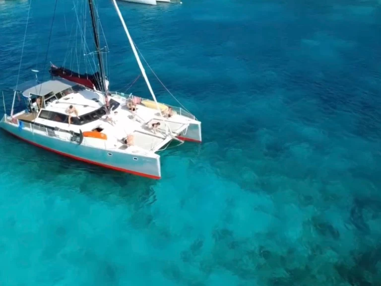 Yacht charter Sarzeau - Lazzi 47 Plan Caroff Lazzi 47 on SamBoat