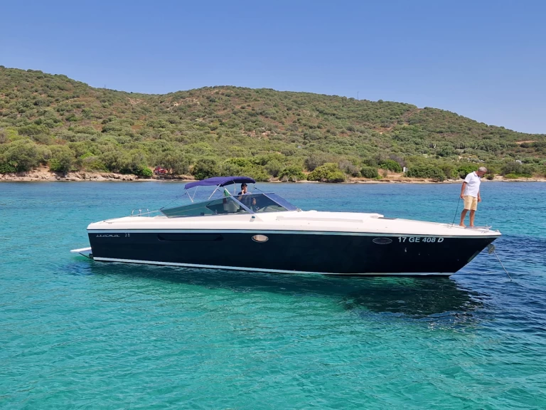 Itama Itama 38 charter bareboat or skippered in  Porto Rotondo