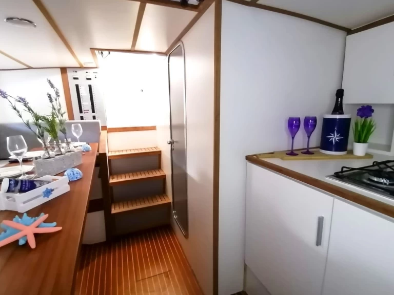 Hire a Itama Itama 38 Porto Rotondo