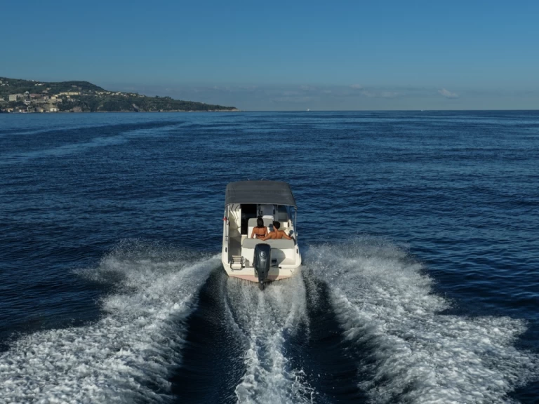 Hire Motorboat Allegra with a boat licence