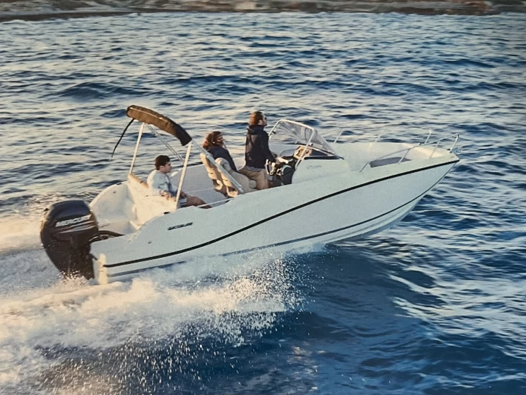 Motorboat hire in Arzon - Quicksilver Activ 675 Open